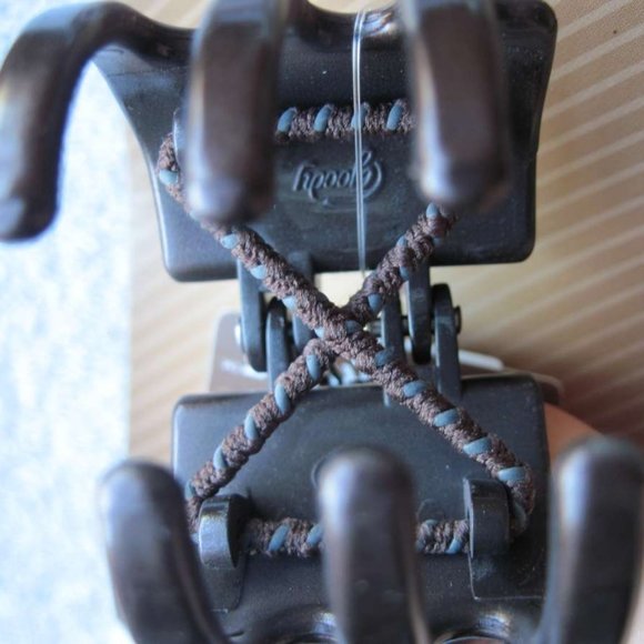 2 Goody Brunette Color Collection Slide Proof Secure Fit Hair Claw Clip Plastic - Picture 4 of 5